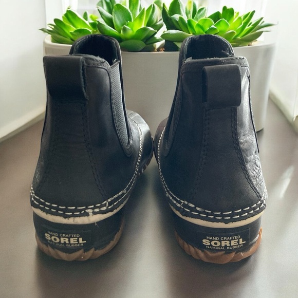 Sorel Out N About Chelsea Duck Boots women’s size 6. Ankle rainboots. - Picture 3 of 6